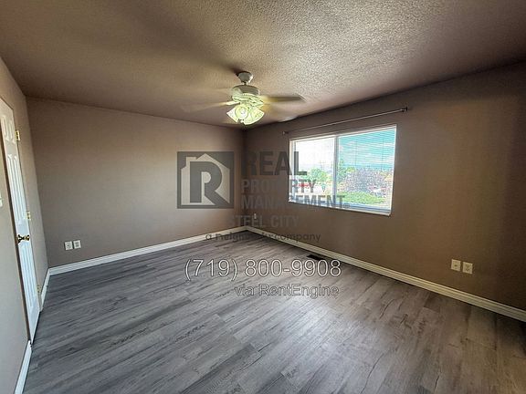 5th image of 996 S Palomar Dr