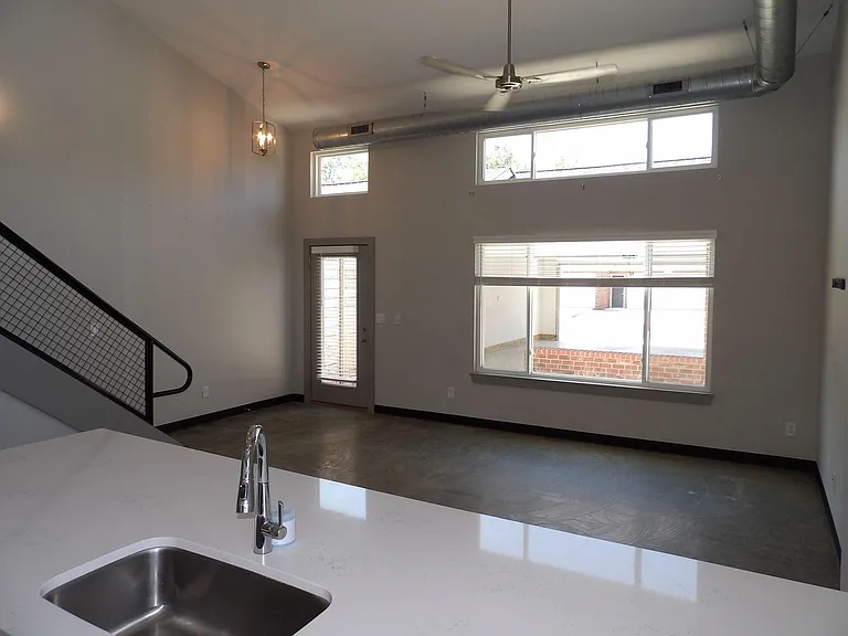 10907 Cole Thompson Ln — Photo 56