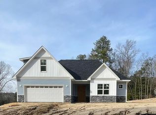 1212 Posey Farm Rd, Raeford, NC 28376