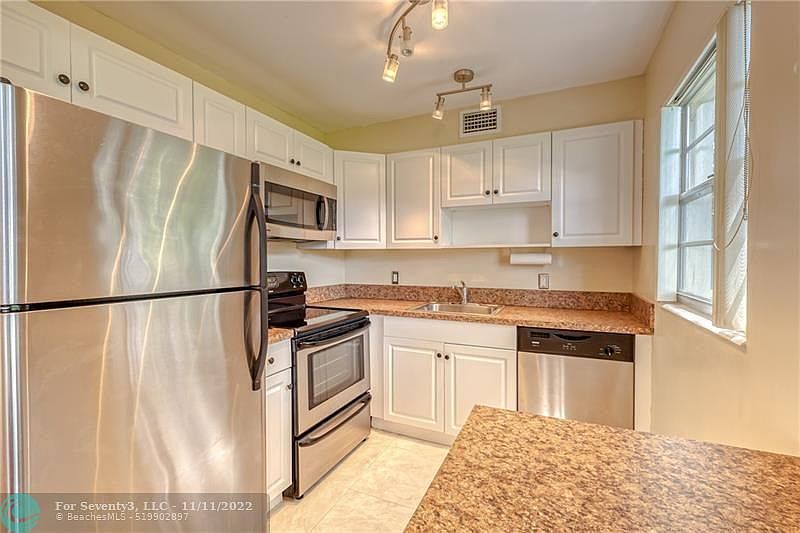 1st image of 89 Prescott E #89