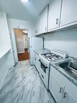 Kitchen, photo 2