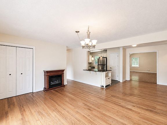 3rd image of 1454 Waccamaw Dr