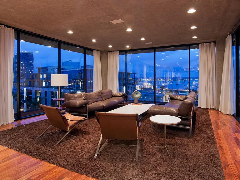 The Q Lofts — Photo 10