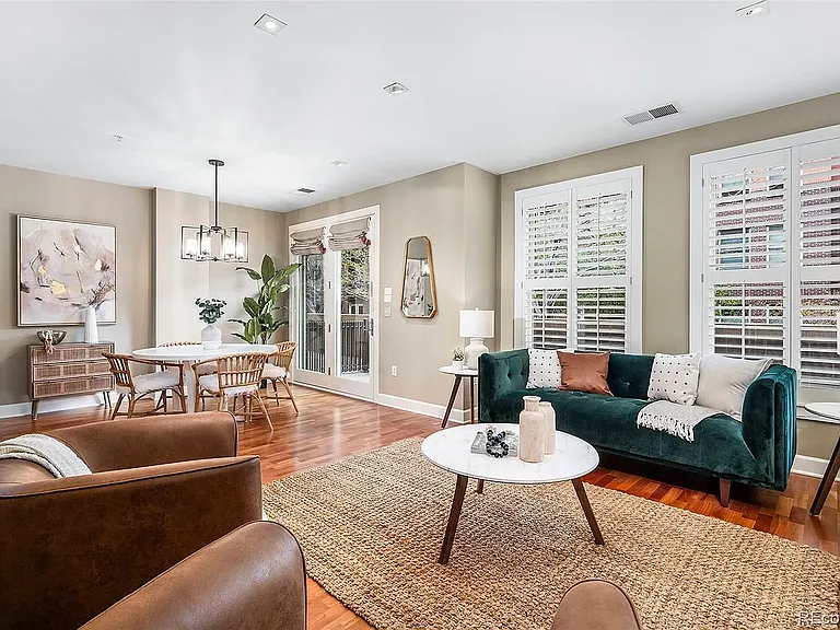 1631 N Emerson St #117 — Photo 4