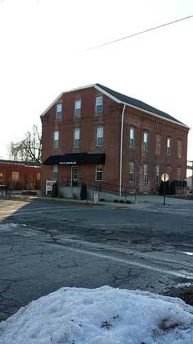 311 N Douglas St Photo 1