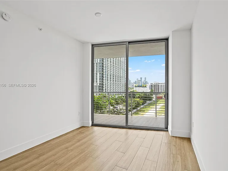 90 NE 32nd St #627 — Photo 19