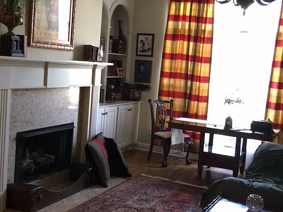 4th image of 1874 Old Towne Ln
