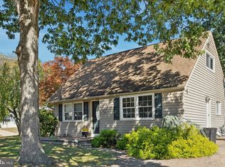 90 Estates Rd, Pine Hill, NJ 08021