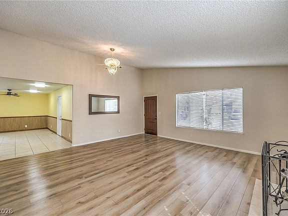 5th image of 4775 Woodridge Rd