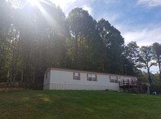 2159 Davis Knob Rd, Galax, VA 24333