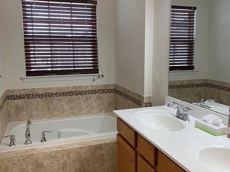 9022 Randolph Cir — Photo 19