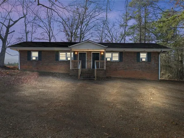 122 Molette St, Carrollton, GA 30117