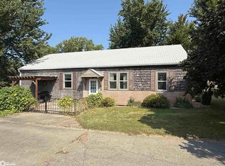2581 Dillon Rd, Marshalltown, IA 50158