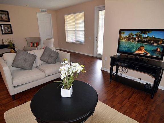 3rd image of 5036 Shoreway Loop #203