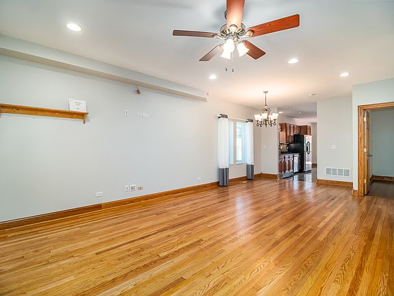 4th image of 3413 Park Ave