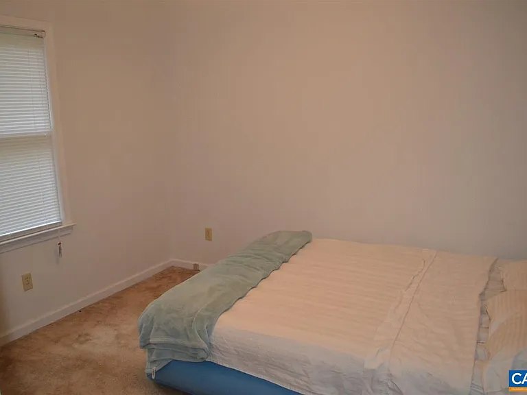 15 Englewood Dr — Photo 18