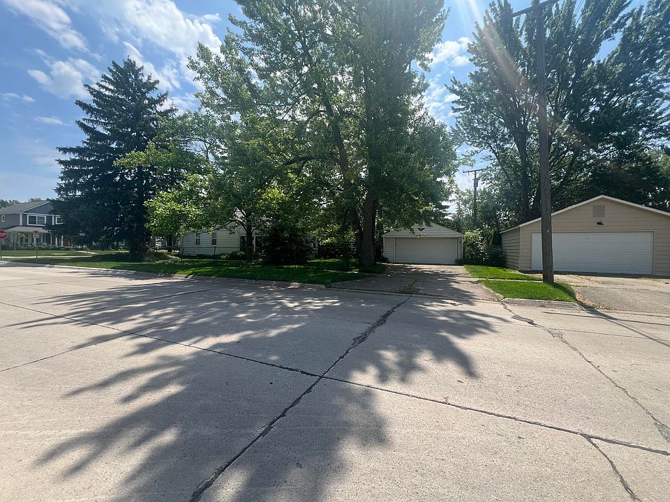 2nd image of 2881 Bacon Ave