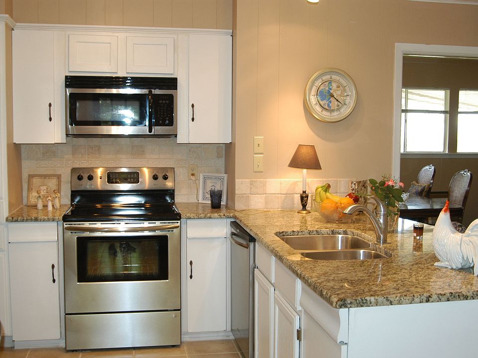 Kitchen-new stainless appliances