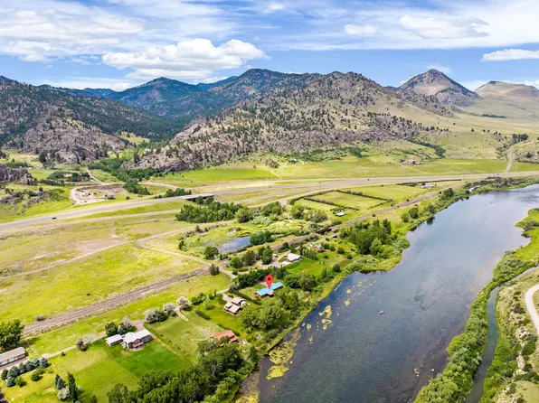 29 Tower Rock Rd, Cascade, MT 59421