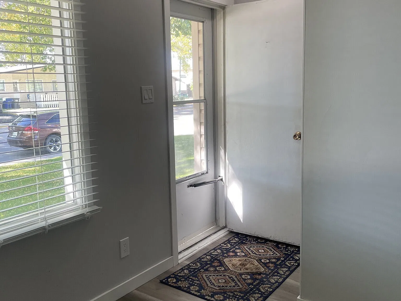 West College Park Split Level Duplex — Photo 2