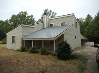 1577 Skipperville Rd, Ozark, AL 36360