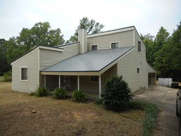 1577 Skipperville Rd, Ozark, AL 36360