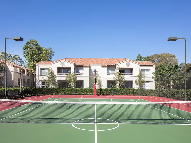 Aliso Town Center Apartment Homes — Photo 21