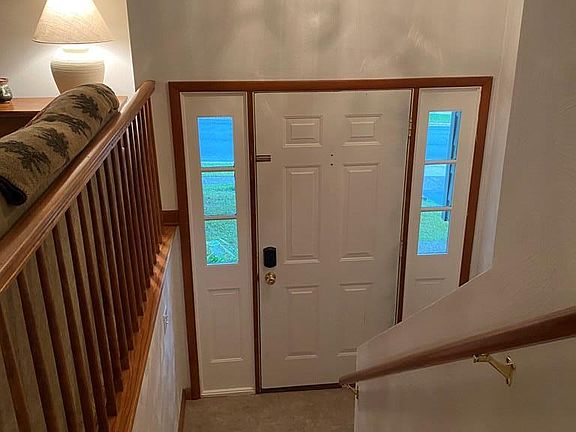 2nd image of 225 Oakley Dr