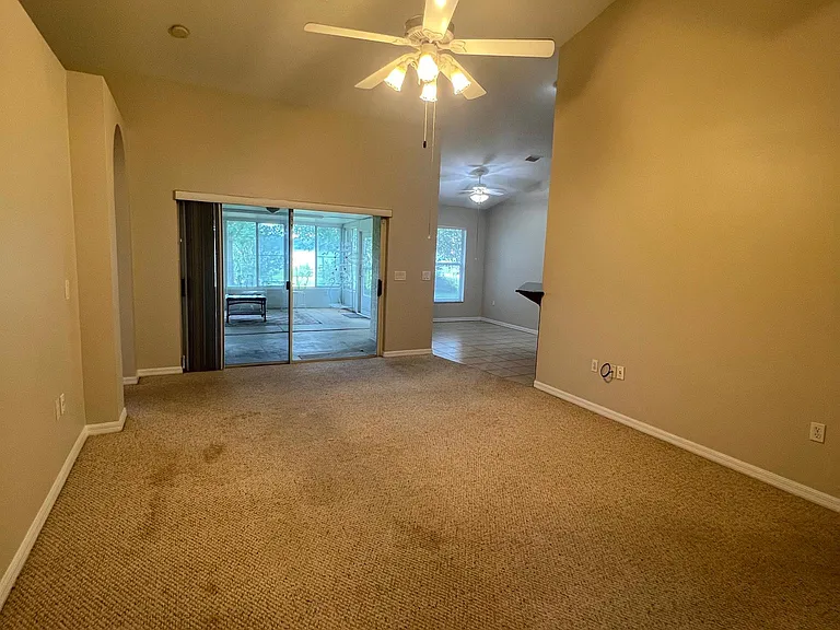 3808 Bayshore Cir — Photo 3