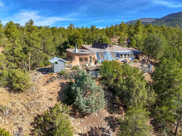 300 Gallina Canyon Road, Valdez, NM 87580