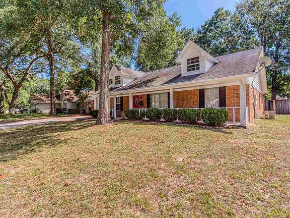 3rd image of 2775 Glen Eden Dr