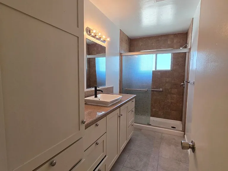 2805 Cambria Ave — Photo 9
