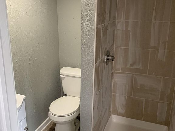 4th image of 3347 E 20th St #3347