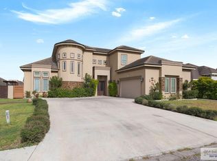 5572 Lovers Ln, Brownsville, TX 78526
