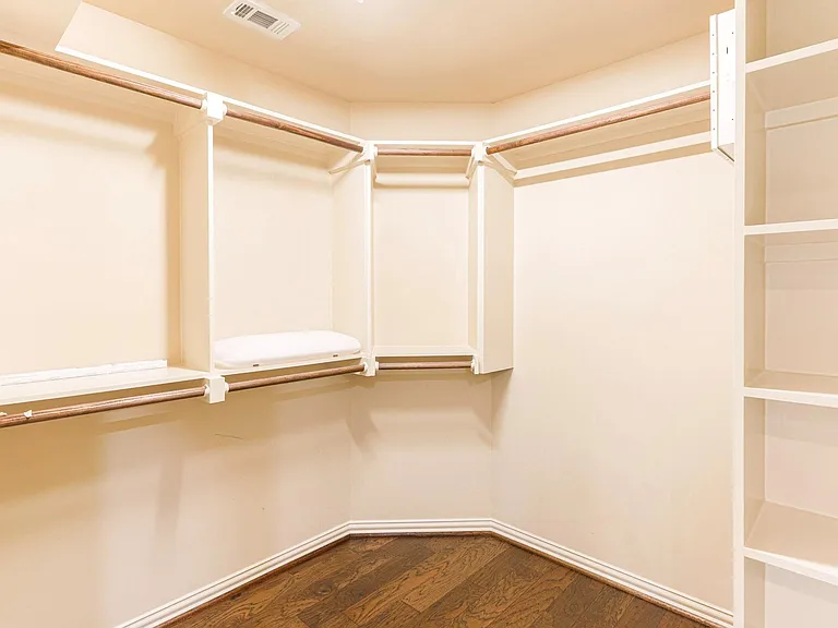 13417 Preston Cliff Ct — Photo 30