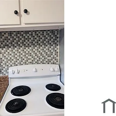 3010 Curtis Dr — Photo 11