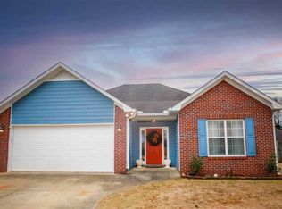 514 Cedar Grove Cir, Maylene, AL 35114