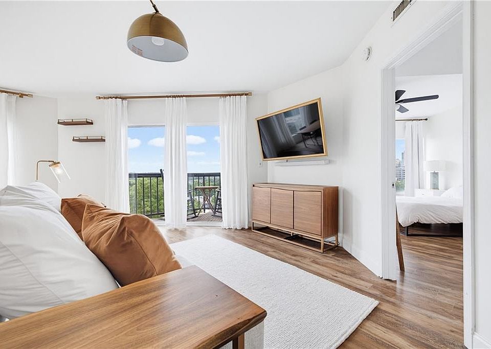 1st image of 1 Biscayne Dr NW #802
