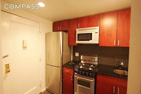 Rented by Compass | media 20