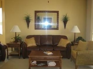 460 Launch Cir APT 201, Naples, FL 34108