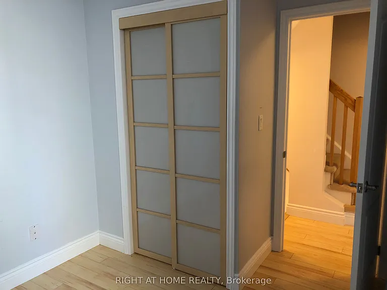415 Jarvis St #327 — Photo 20