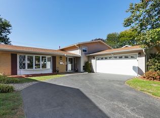 8074 Carlisle Dr, Hanover Park, IL 60133