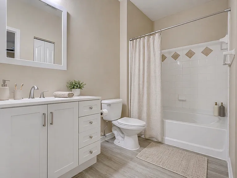 12914 Penn Station Ct #101 — Photo 10