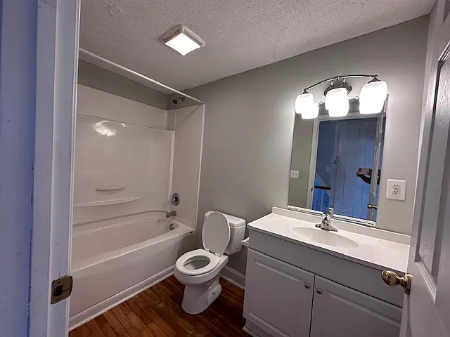 161 W Main St — Photo 29