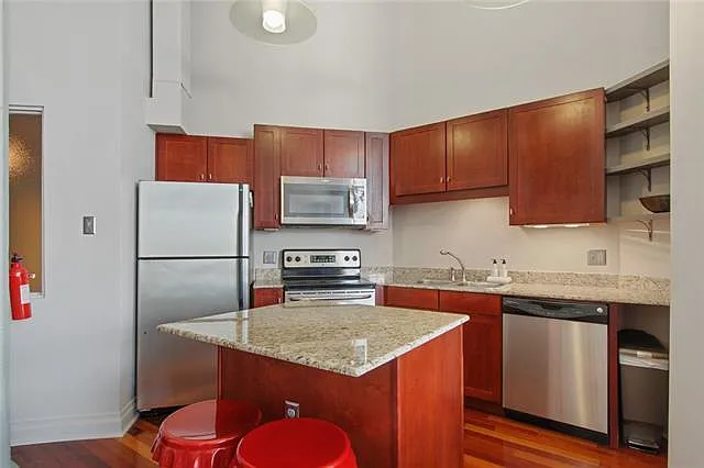 920 Poeyfarre St #430 — Photo 5