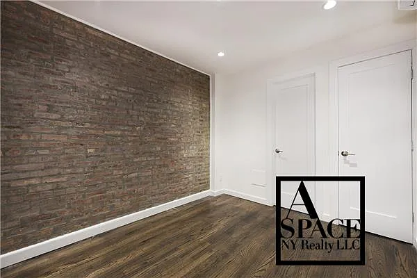 Rented by A Space Realty NY LLC | media 23