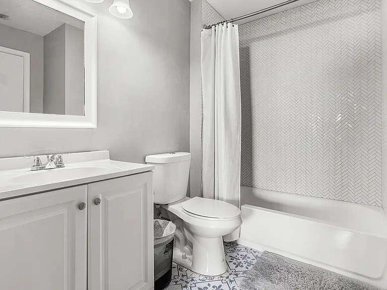 13545 Fountain View Blvd — Photo 19