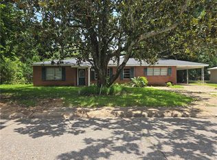 1903 Clover Ln, Alexandria, LA 71301