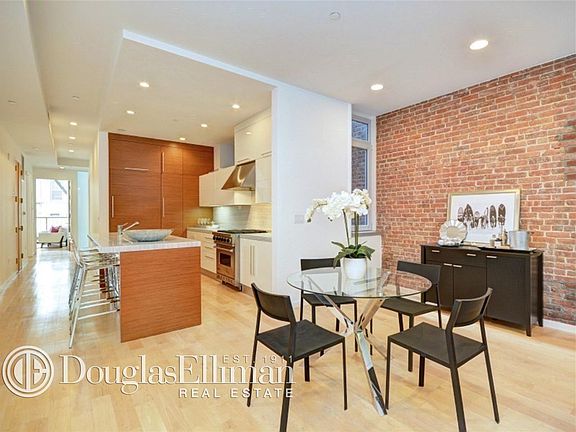 3rd image of 223 W 135th St APT 1