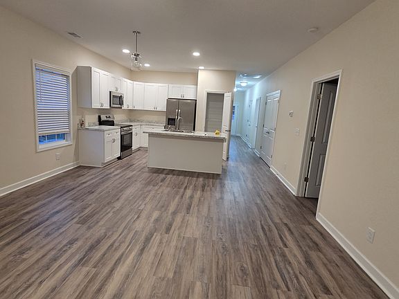 3rd image of 156 S Moore St #156